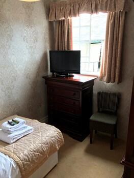 The Kings Arms Hotel Бистер Экстерьер фото